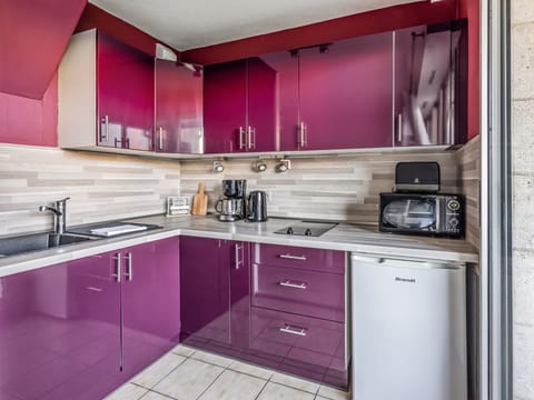 Cuisine ouverte équipée