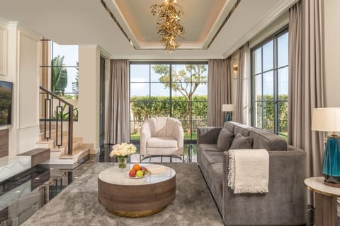 Premium Villa, 4 Bedrooms | Living area | 40-inch Smart TV with digital channels