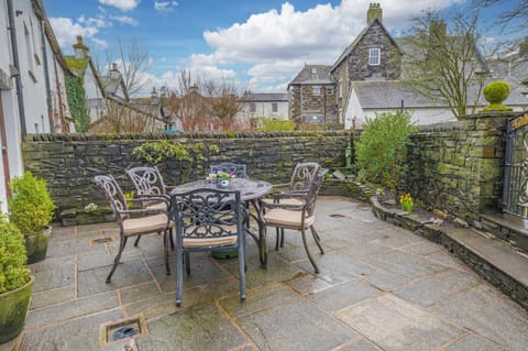 Smithy Cottage - Garden