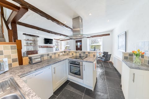 Mill Cottage - Kitchen