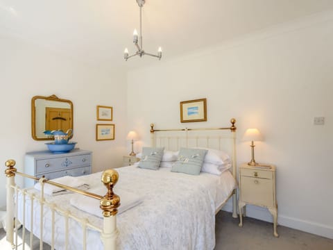 3 bedrooms, individually decorated, individually furnished, free WiFi