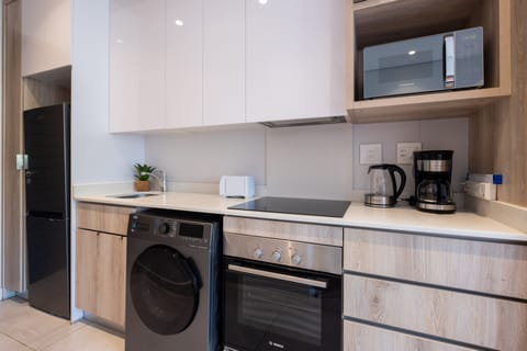 Classic Studio | Private kitchen | Fridge, microwave, oven, stovetop