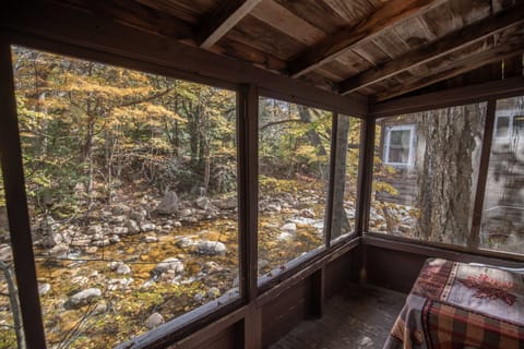 Cabin, 1 Queen Bed, River View | Terrace/patio