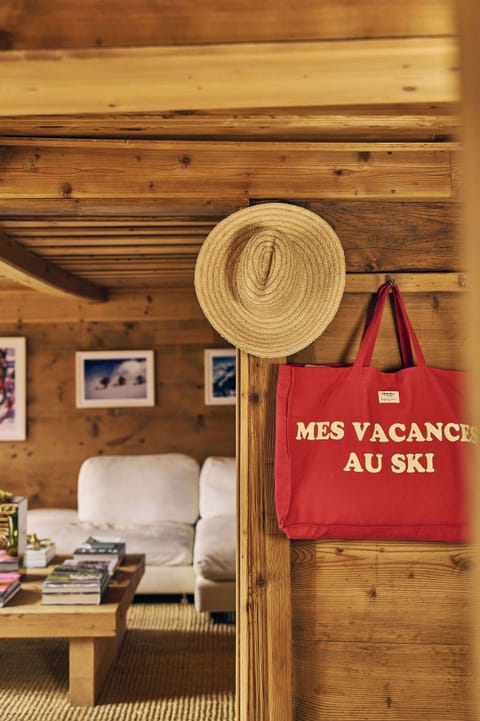 Tastefully and stylishly decorated Alpine interiors.