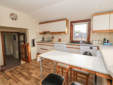 Fridge, dishwasher, electric kettle, toaster