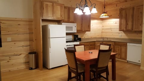 Unit F-2 Bedroom Deluxe with washer/dry | Private kitchen | Fridge, microwave, oven, stovetop