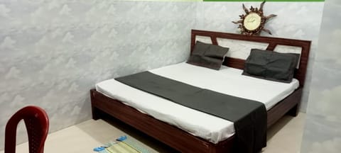 Standard Double Room | Soundproofing, free WiFi, bed sheets