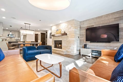 1701381203832-2041-17