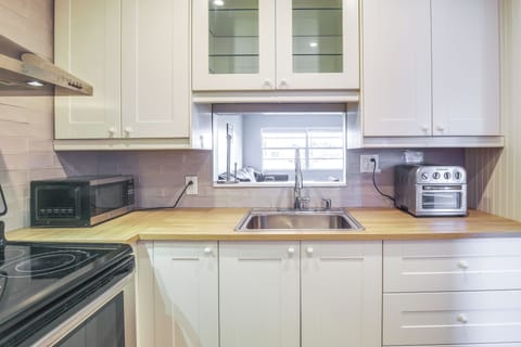 Apartment (1 Bedroom) | Interior