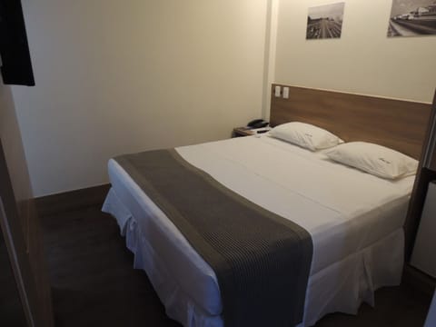 Superior Room | In-room safe, iron/ironing board, free WiFi, bed sheets