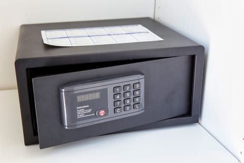 2 Bedrooms En Suite Premium Apartment | Safe