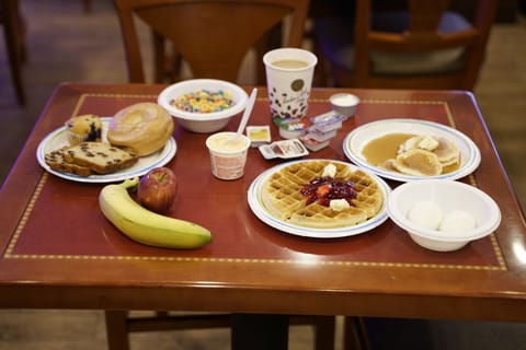 Free daily buffet breakfast