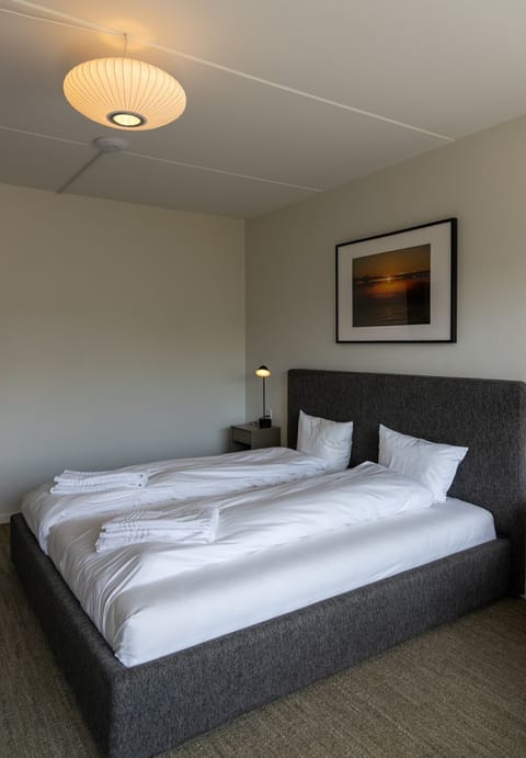 In-room safe, free WiFi