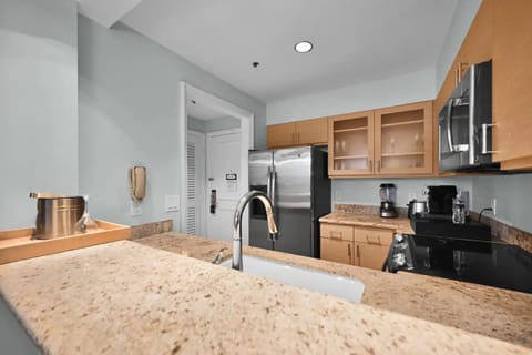 Apartment | Private kitchen | Fridge, microwave, oven, espresso maker