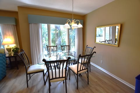 Villa, 2 Bedrooms, Smoking, Patio | Dining room