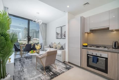 Elite Room | Living area | 65-inch Smart TV with cable channels