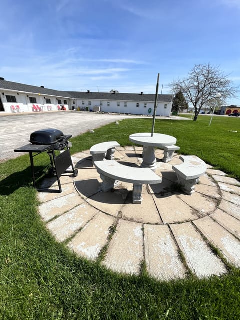 BBQ/picnic area