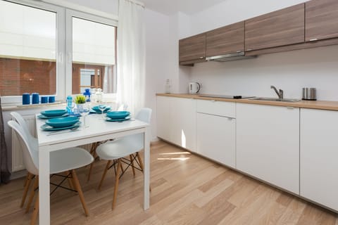 Apartment, 1 Bedroom, Garden Area | Private kitchenette | Fridge, microwave, oven, stovetop