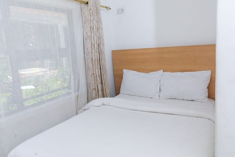 Standard Room | Individually furnished, laptop workspace, free WiFi, bed sheets