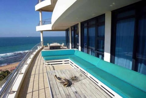 Luxury Apartment, 3 Bedrooms, Beach View | Terrace/patio