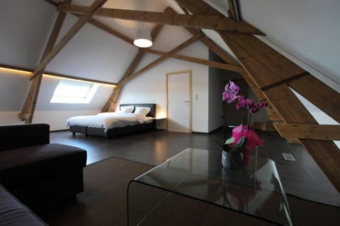 Desk, iron/ironing board, free WiFi