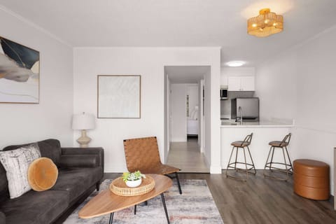 Suite, 2 Double Beds (Bahama, Gulf View) | Iron/ironing board, free cribs/infant beds, free WiFi, bed sheets