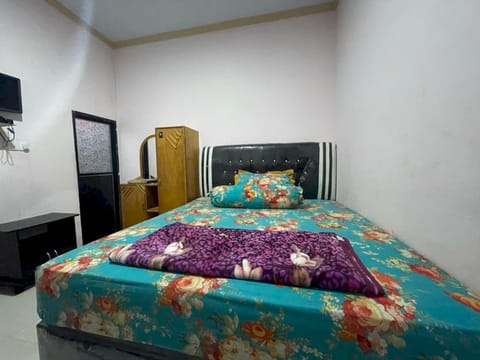 Deluxe Double Room | Laptop workspace, free WiFi, bed sheets