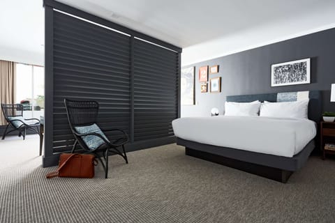 Suite (Loft) | Premium bedding, in-room safe, desk, laptop workspace