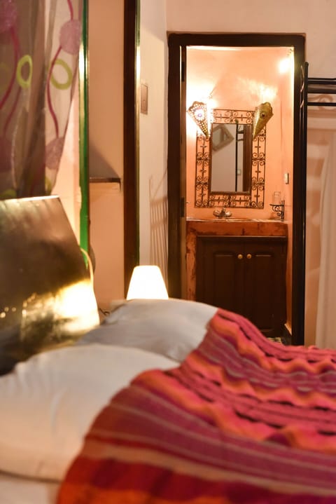 Classic Suite, Ensuite, Courtyard View | Blackout drapes, free WiFi