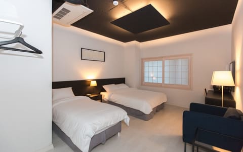 Luxury Triple Room | Free WiFi, bed sheets