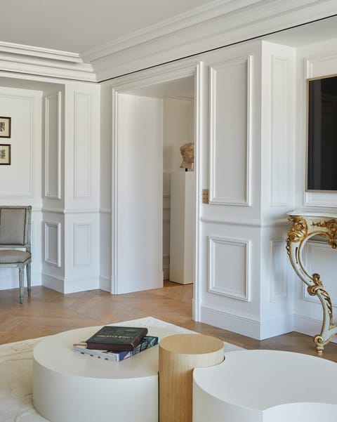 Suite (Prestige) | Premium bedding, free minibar, in-room safe, individually decorated