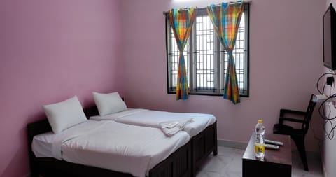 Deluxe Double Room | Free WiFi, bed sheets