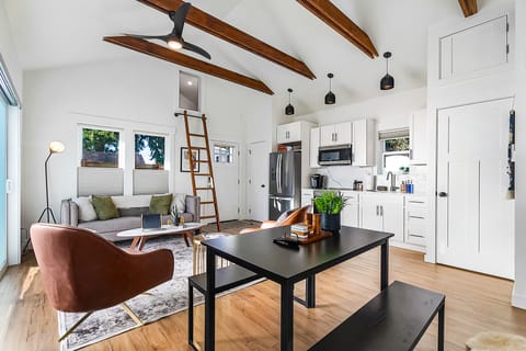 Classic Studio | Living area