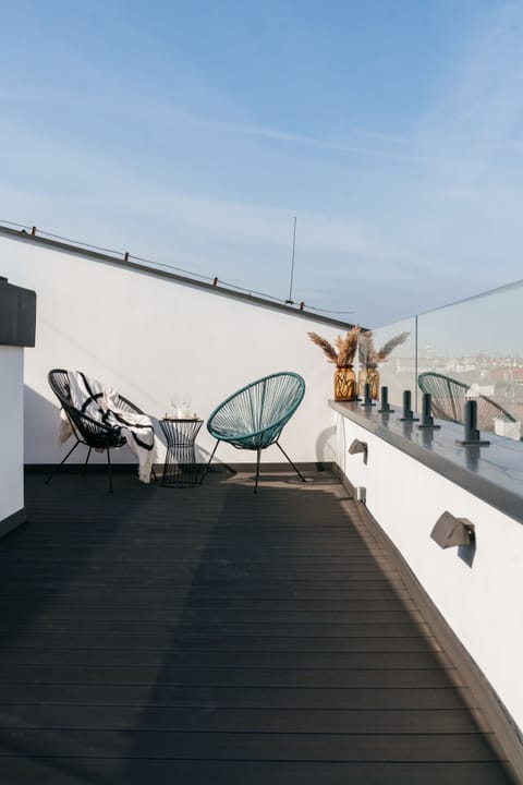 Panoramic Apartment | Balcony