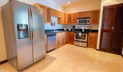 Basic Apartment, 2 Bedrooms | Private kitchen | Full-size fridge, microwave, stovetop, dishwasher