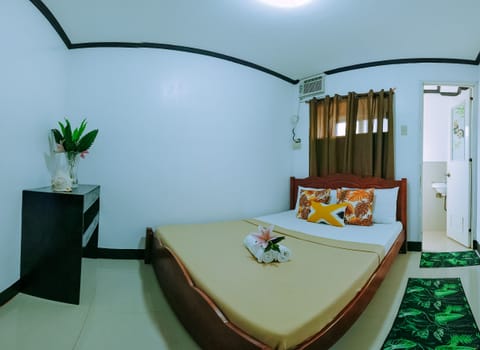 Standard Double Room | Desk, free WiFi