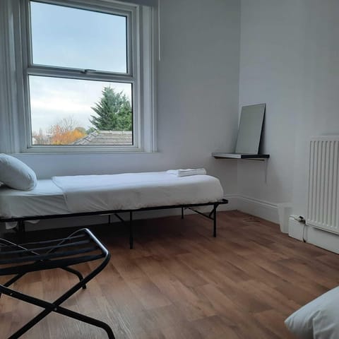 Superior Twin Room, 2 Twin Beds | Free WiFi