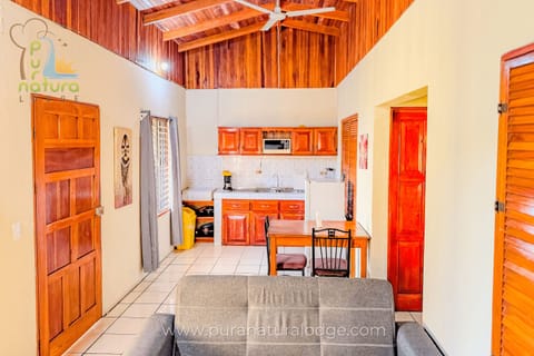 Standard Room | Private kitchen | Fridge, microwave, toaster, rice cooker