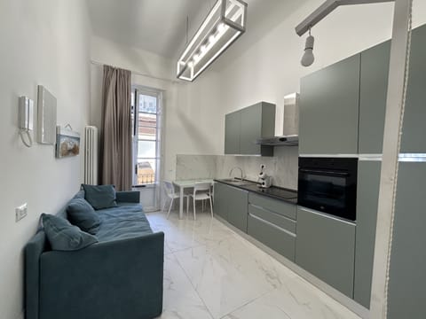 Luxury Suite, 1 Double Bed with Sofa bed, Non Smoking | Private kitchen | Mini-fridge, espresso maker, coffee/tea maker, griddle