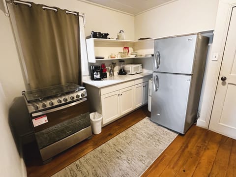 Standard Apartment | Private kitchenette