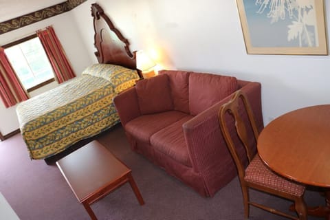 Business Room | Desk, free WiFi, bed sheets