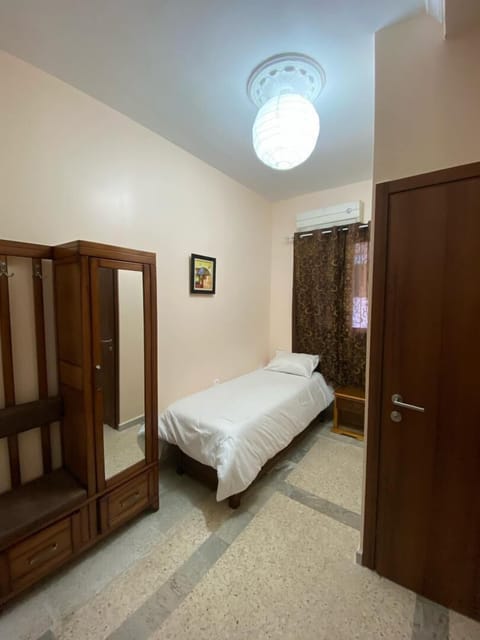 Classic Single Room | Desk, laptop workspace, free WiFi