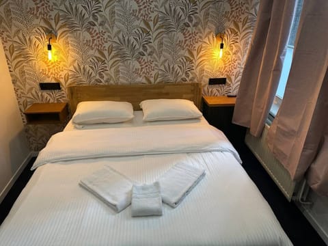 City Room, Ground Floor | Free WiFi, bed sheets