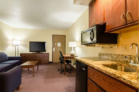 In-room safe, desk, iron/ironing board, rollaway beds