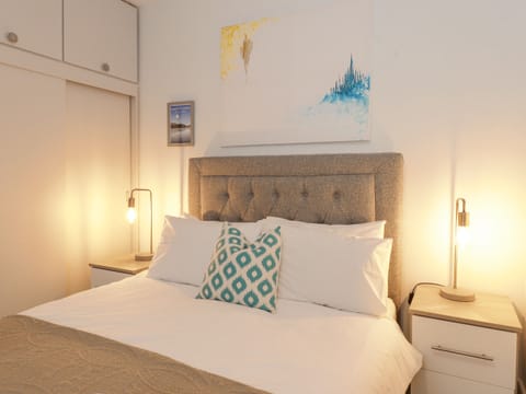 3 bedrooms, individually decorated, individually furnished, free WiFi