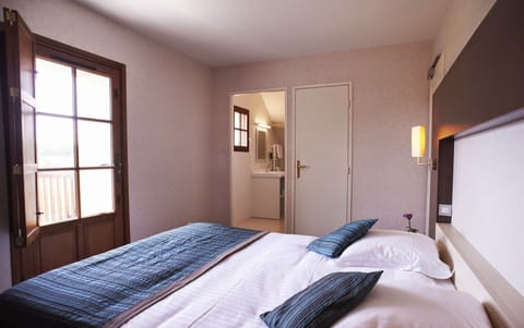 Double or Twin Room | Desk, soundproofing, free WiFi