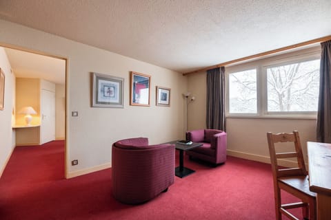 Suite Prestige | Blackout drapes, free WiFi, bed sheets