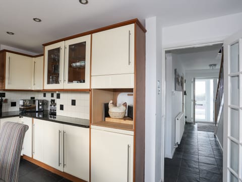 Fridge, dishwasher, electric kettle, toaster