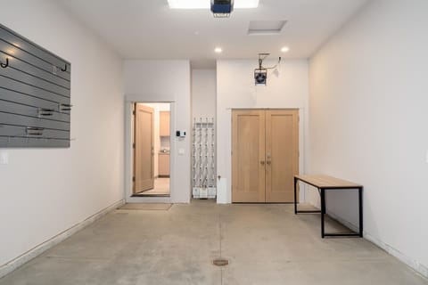 Townhome, 3 Bedrooms | Interior