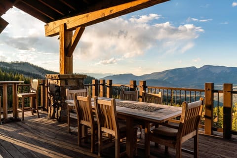 House, 6 Bedrooms | Dining